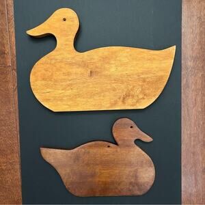 Cute Vintage Wooden Duck Wall Decor Set, Two Tones of Wood, Versatile & Neutral